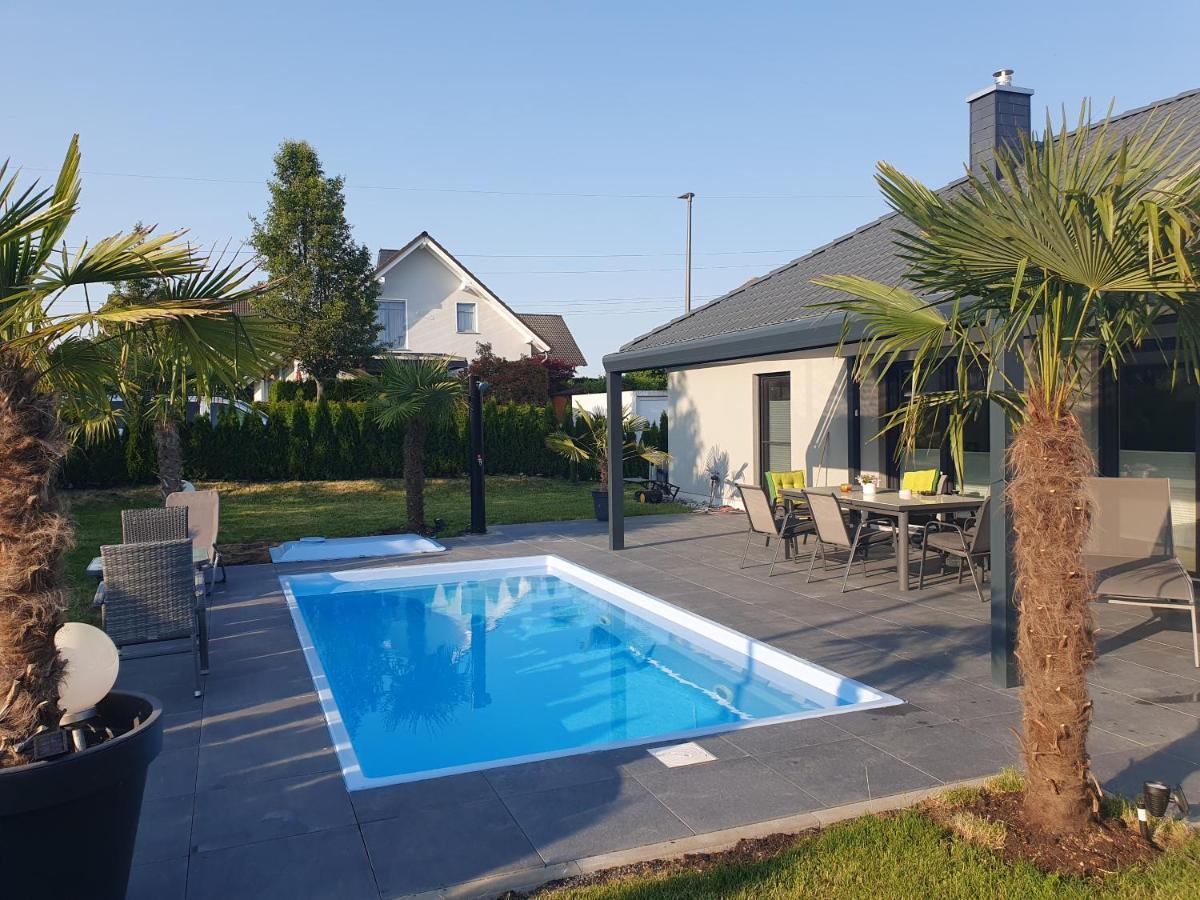 Grosszuegige Unterkunft Mit Terrasse Oberbrechen Exterior foto